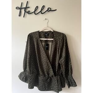 Blanc NYC Olive Green Faux Wrap Top sz Med